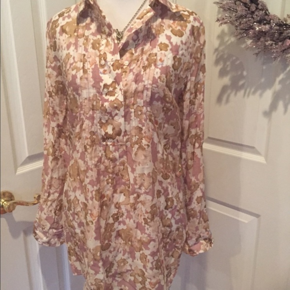 Long floral print shirt